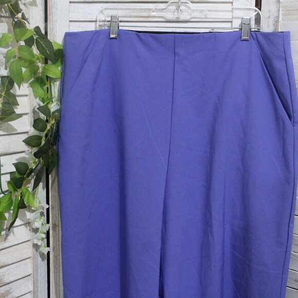 Torrid Pull-On‎ Wide Leg Studio Refined Crepe High-Rise Pants (1486) - Picture 6 of 11